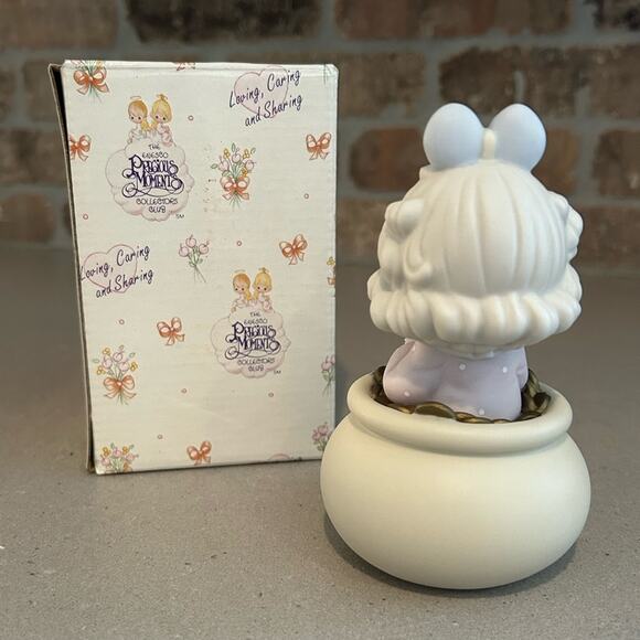 Precious Moments Porcelain Figurines “You’re The End Of My Rainbow” in box - Picture 4 of 6